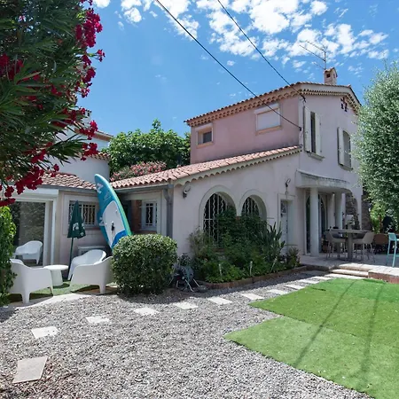 Large House With Garden Near The Sea Casa vacanze
